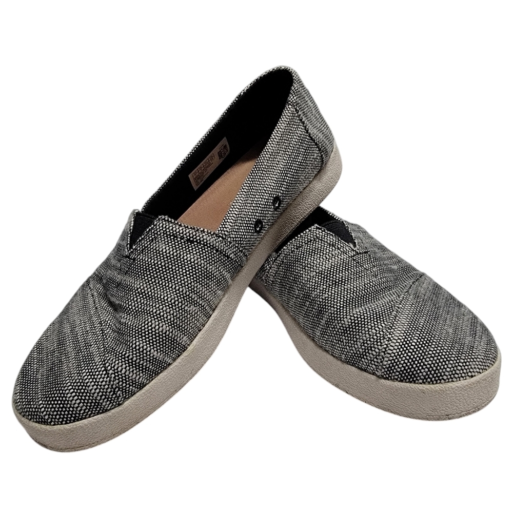 Toms slip-on shoe size 7